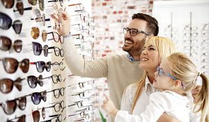 Custom Eyewear: Here’s Everything You Need to Know